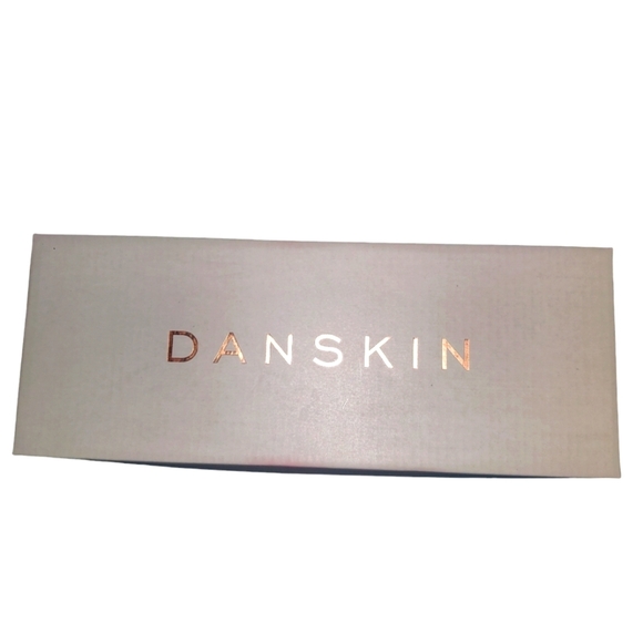 NIB Danskin Poise Slip On Ballerina Flat Shoes - Camel - Size 10 - Picture 5 of 8